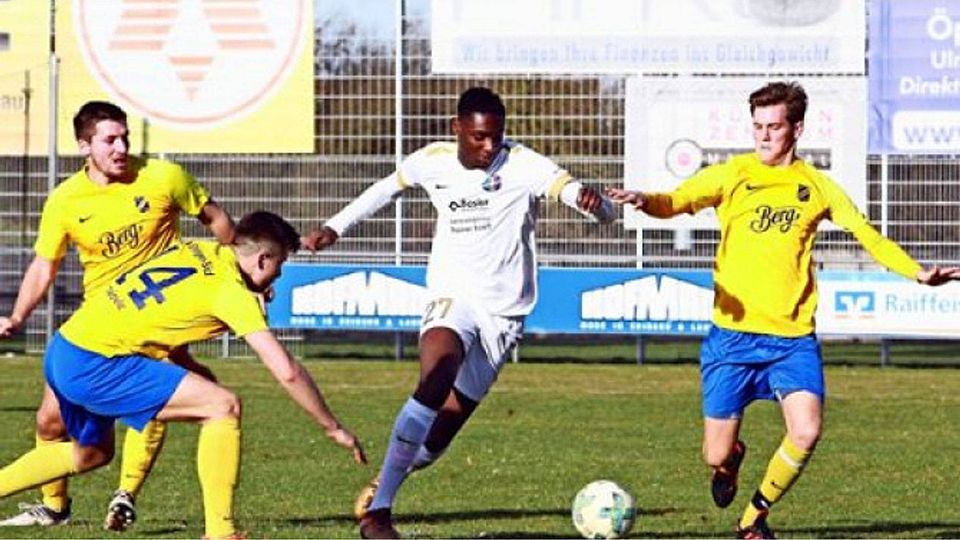 Calcio-Winterpausenzugang Terry Offei trifft am Samstag auf seine alten Teamkollegen. Ober er von Anfang an stürmen darf, bleibt abzuwarten. Foto: Yavuz Dural