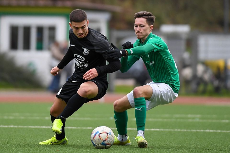 Lörrach-Stetten (mit Mursel Salja, links, gegen den Zeller Etienne Walch) hat „viel Qualität hinzugewonnen“. | Foto: Gerd Gründl Lörrach-Stetten (mit Mursel Salja, links, gegen den Zeller Etienne Walch) hat „viel Qualität hinzugewonnen“. | Foto: Gerd Gründl