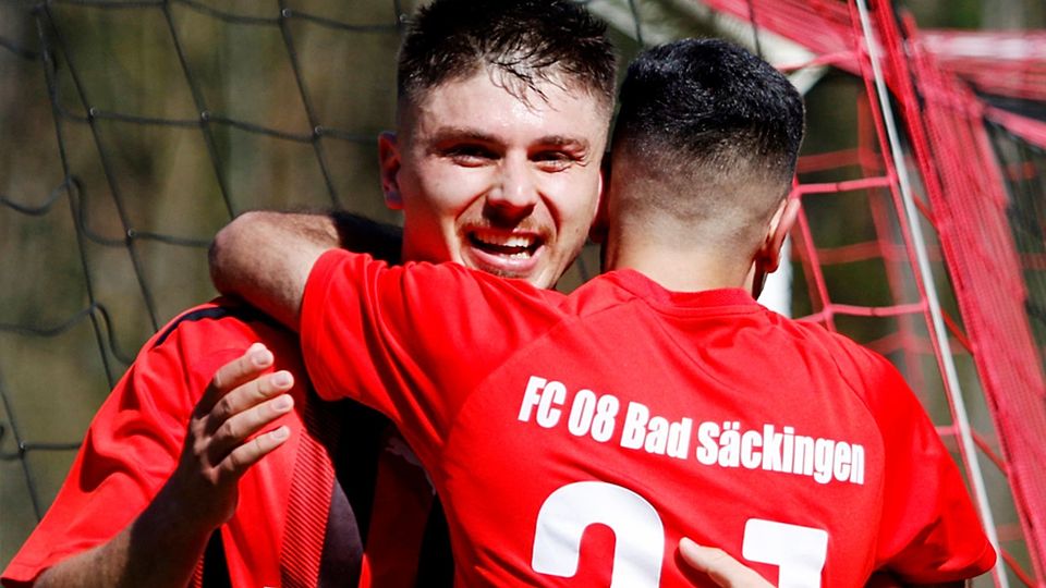 Torgaranten beim FC 08 Bad Säckingen: Klejdi Zenelak (links) und Mahdy Ababneh. Allerdings verlässt Zenelak den Verein nach dieser Saison. | Foto: Matthias Konzok