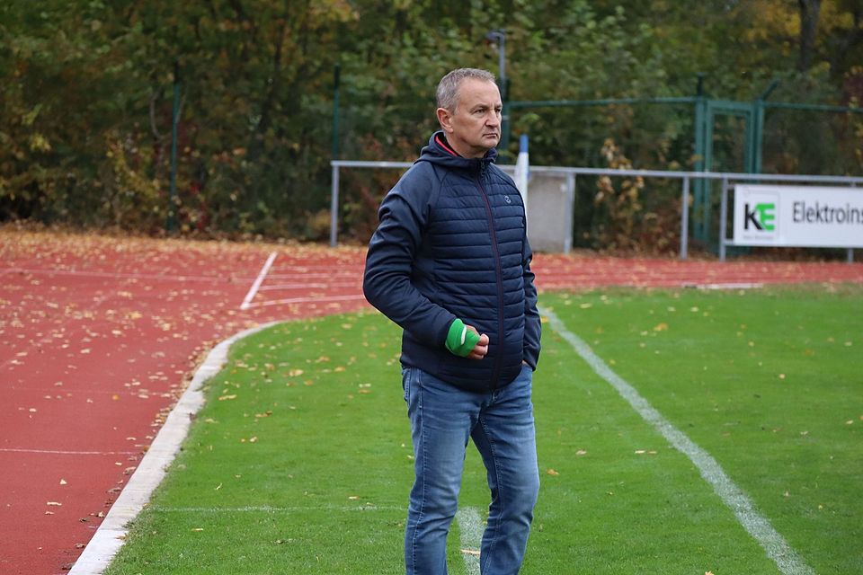 Frickenhofens Trainer Rudi Lorch musste die Mannschaft des SV Frickenhofen im vergangenen Herbst wieder aufrichten.