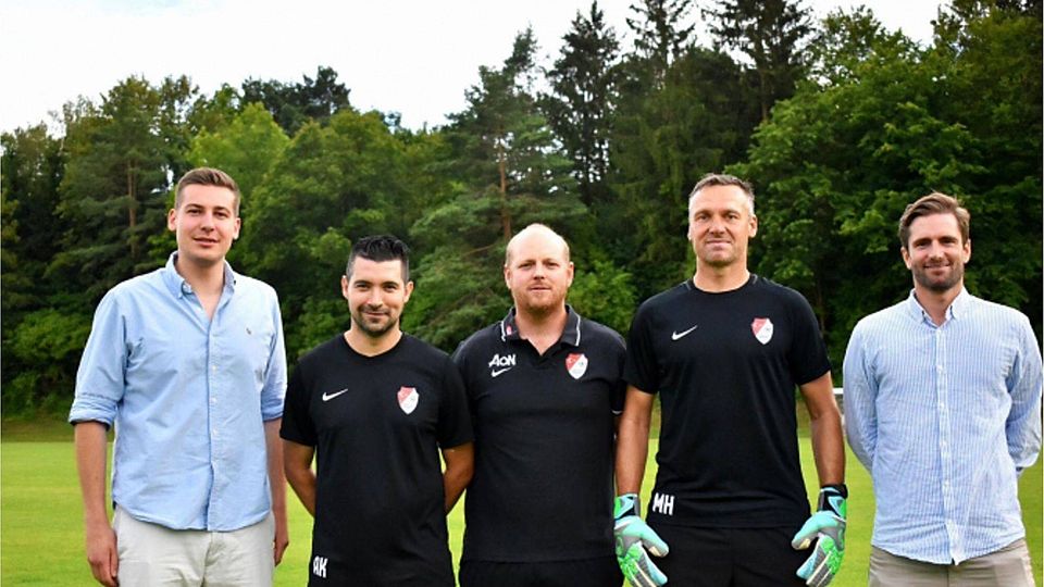 Das Trainerteam um Alper Kayabunar, Andreas Pummer und Michael Hofmann (von li.) bleibt Türkgücü München erhalten. Türkgücü München
