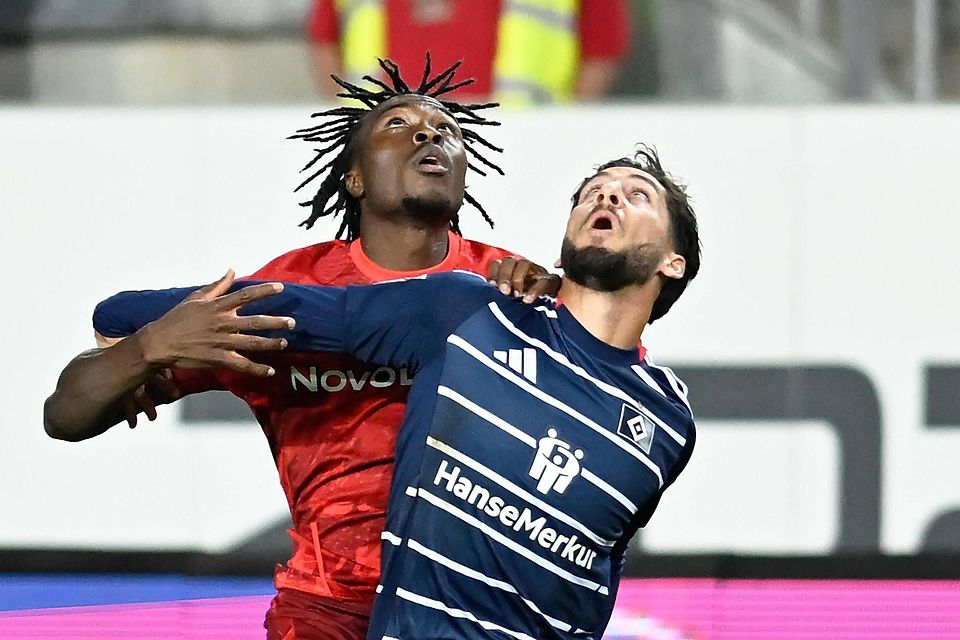 Ein echter Reißer: Dickson Abiama hat mit Lautern 2. Liga und mit Fürth sogar in der Bundesliga gespielt. Ein echter Reißer: Dickson Abiama hat mit Lautern 2. Liga und mit Fürth sogar in der Bundesliga gespielt.