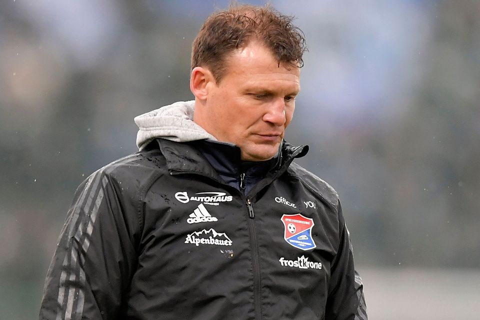 Claus Schromm soll Cheftrainer Nachwuchs beim FC Augsburg werden.