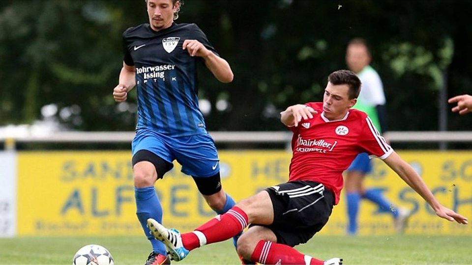 Körperlich betont ging es im Hinspiel zwischen Unterpleichfeld und Lichtenfels zu.F: Becker