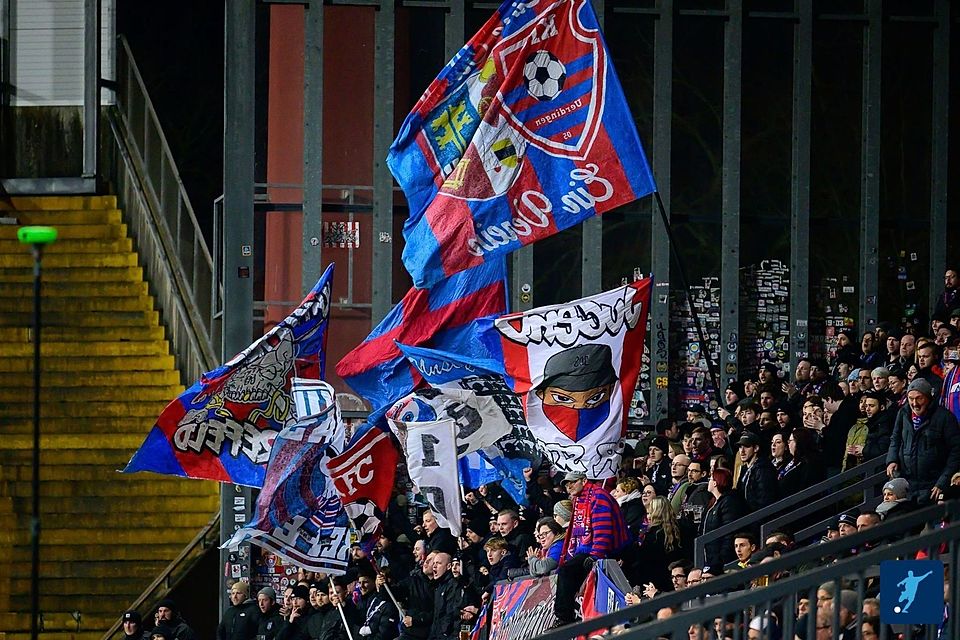 Die Fans des KFC Uerdingen hoffen auf den Aufstieg