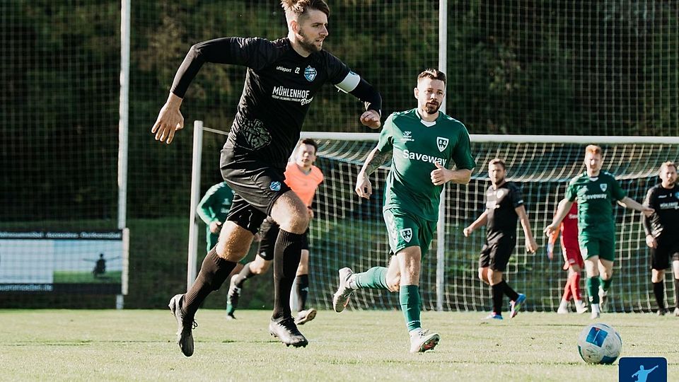 Artur Machts: Kapitän, Co-Trainer und Identifikationsfigur beim FC An der Fahner Höhe. Er will die nächste Generation mit heranführen.