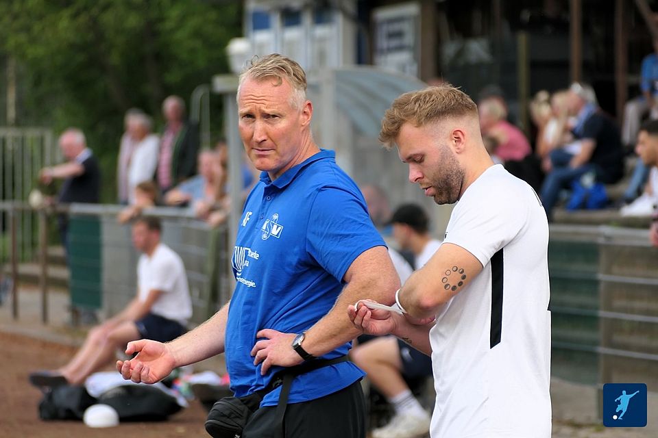 Andreas Feiler (links) ist nicht mehr Coach des Landesligisten Königsborner SV.