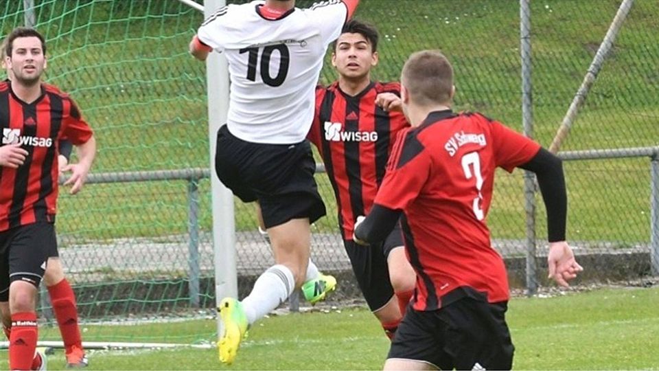 Die SG Wildenberg/Biburg (in weiß) startet beim Mitaufsteiger SV Puttenhausen in die Saison. Foto: Kahler