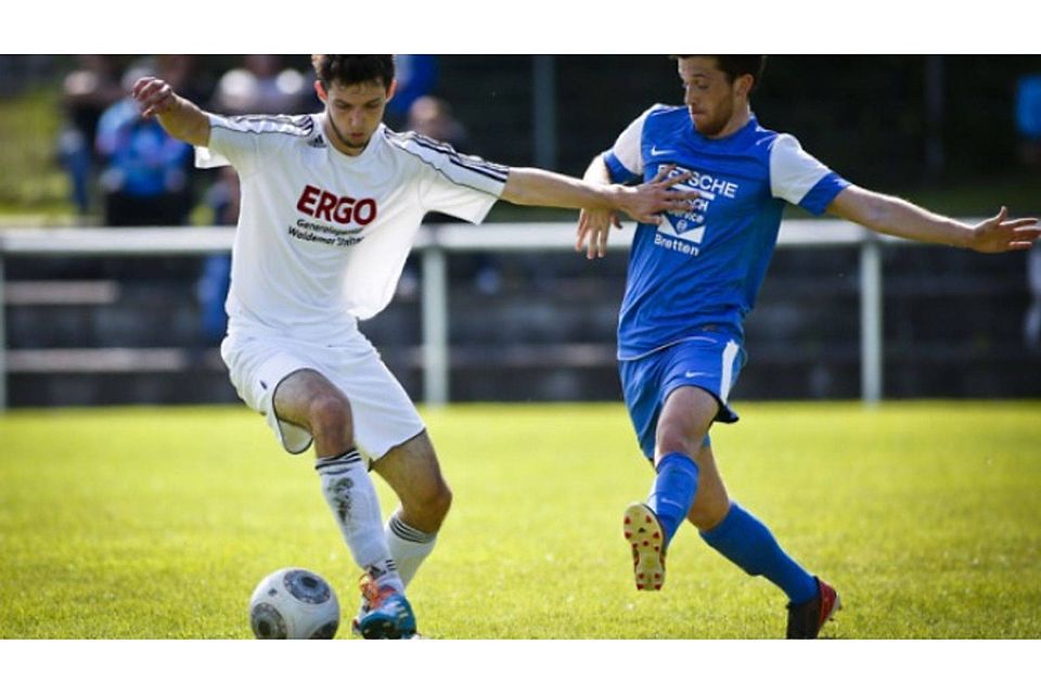 Eine Szene, die es lang nicht mehr gab: Benjamin Morlock im Trikot des 1. FC Ispringen F: Waidelich