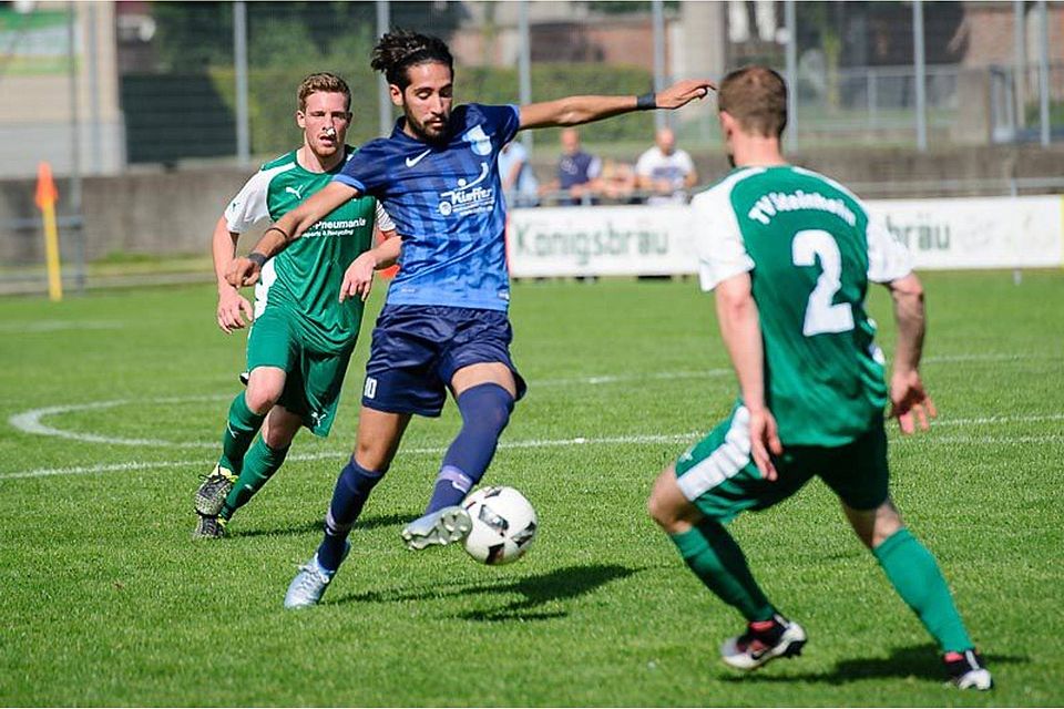 Der VfL Gerstetten (blau) ließ dem TV Steinheim beim 7:0 keine Chance. Foto: Oliver Vogel (HZ)
