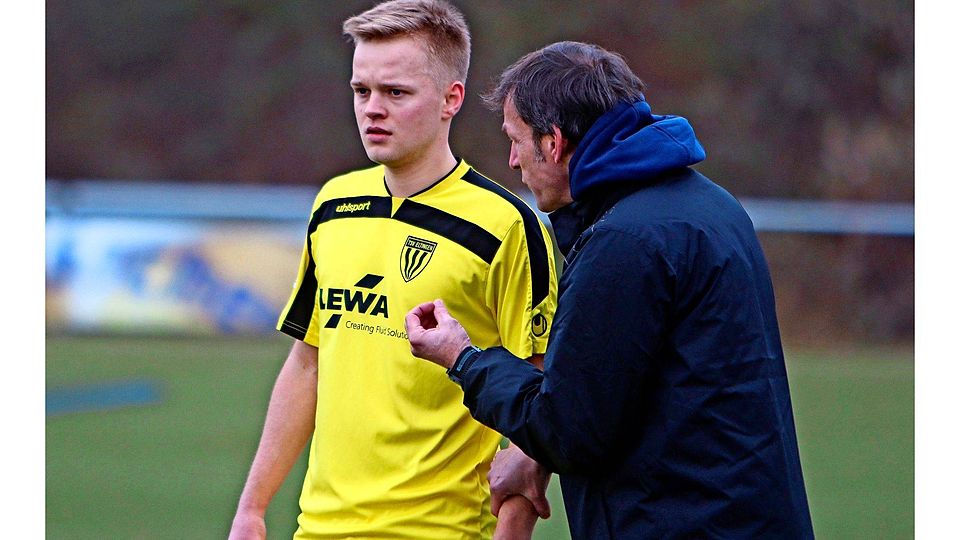 Lothar Mattner (re.) und sein Mann für die Mittelfeldzentrale: Florian Feigl. Foto: Andreas Gorr