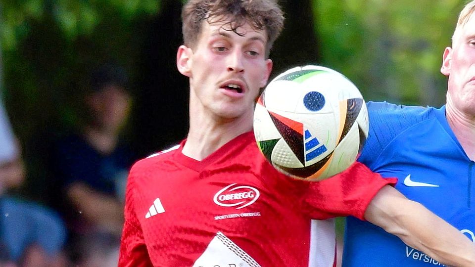 Elias Maurus rettete dem SV Oberegg nicht nur das 2:2 in Kammlach, sondern schoss sein Team damit auch auf Platz eins.