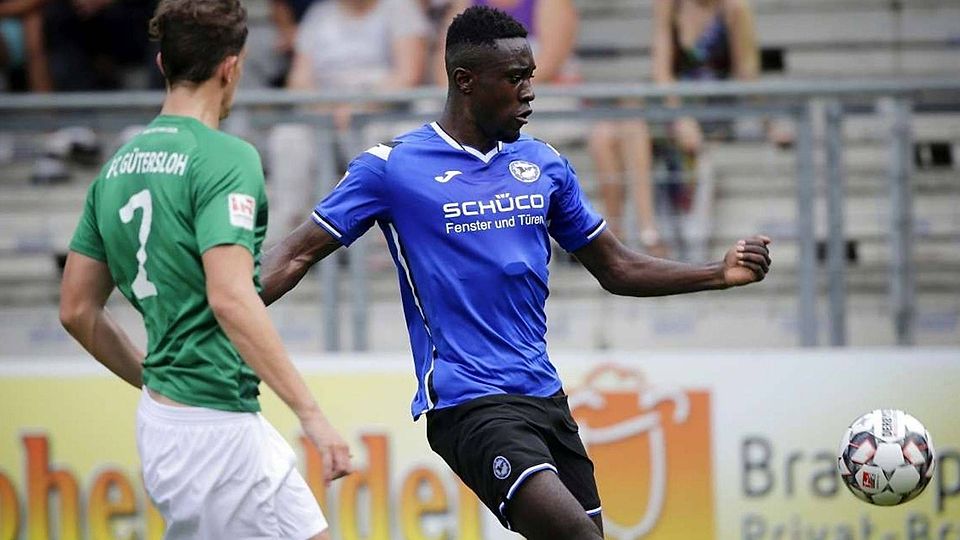Prince Osei Owusu debütierte in der vergangenen Saison für den DSC Arminia Bielefeld - davon profitieren nun zwei Stuttgarter Vereine.