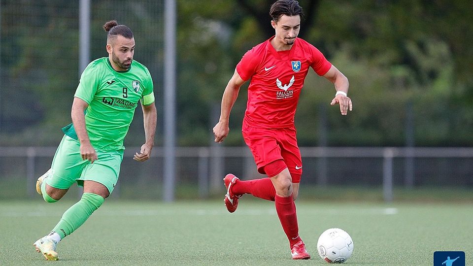 Dritter Sieg in Folge für die TuS Hornau (hier in rot beim Derby in Zeilsheim).