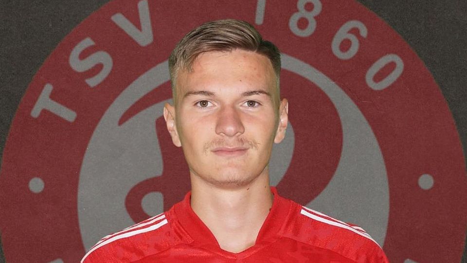 Nachwuchsstürmer Armin Majanovic kommt von U19-Bundesligist Viktoria Berlin zum TSV 1860 Rosenheim.