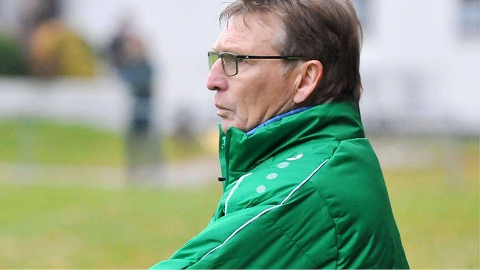 Nach seinem Urlaub war für Trainer Helmut Wirth in Baiershofen schluss.	F.: Andreas Lode
