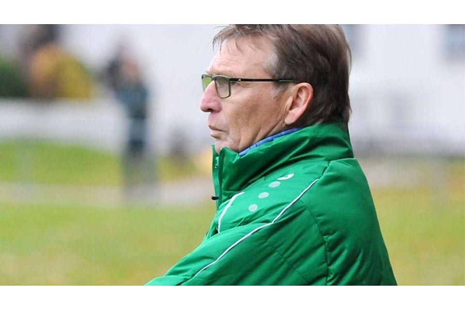 Nach seinem Urlaub war für Trainer Helmut Wirth in Baiershofen schluss.	F.: Andreas Lode