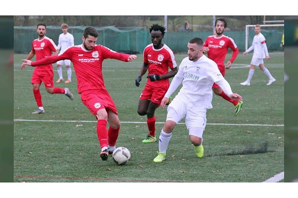 Nur neun Punkte haben die Weingartener aus 17 Spielen geholt und stehen weit abgeschlagen auf dem vorletzten Tabellenplatz. ArchivFoto: Kern