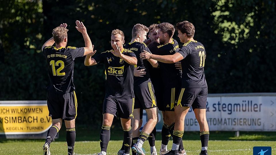 Läuft für den FC-DJK Simbach! Die Truppe von Chefcoach Reichl holt einen Punkt beim Tabellenzweiten Ergolding.