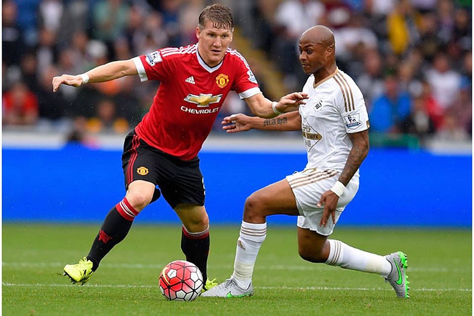Bastian Schweinsteiger in Aktion bei seinem neuen Klub Manchester United im Spiel gegen Swansea City. F.:getty images