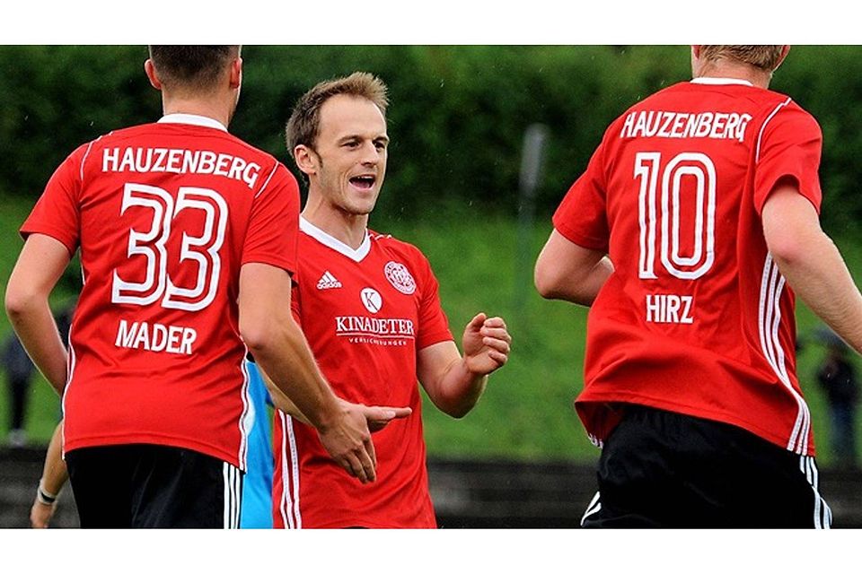 FC Sturm-Spielertrainer Alex Geiger kassierte die Ampelkarte, sein Team packte dennoch ein 2:2. F: Geisler
