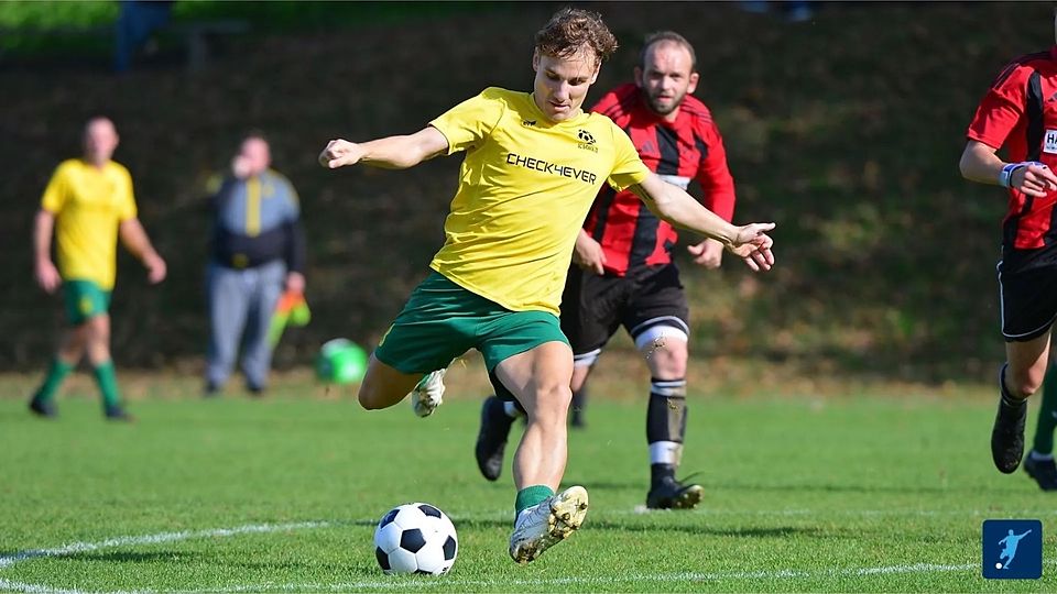 Maximilian Ammerl (am Ball) hat beim SC Batavia Passau das Handtuch geworfen