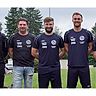 Freuen sich beim VfR Neuburg auf die neue Saison: (Von links) Trainer Christian Krzyzanowski, Sportlicher Leiter Roland Portune, Niko Schröttle (TSV Rain), Maximilian Eberwein (VfB Eichstätt) und Ralf Schröder (VfB Eichstätt). 