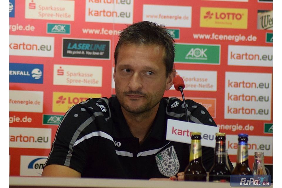 FSV Union-Coach Achim Hollerieth mahnt zur Vorsicht gegen Babelsberg. Foto: T. Voigt