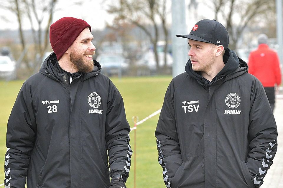 Zwei, die sich verstehen: Armin Feckl (l.) und Benedikt Hönninger sind das neue Dorfener Trainer-Duo.