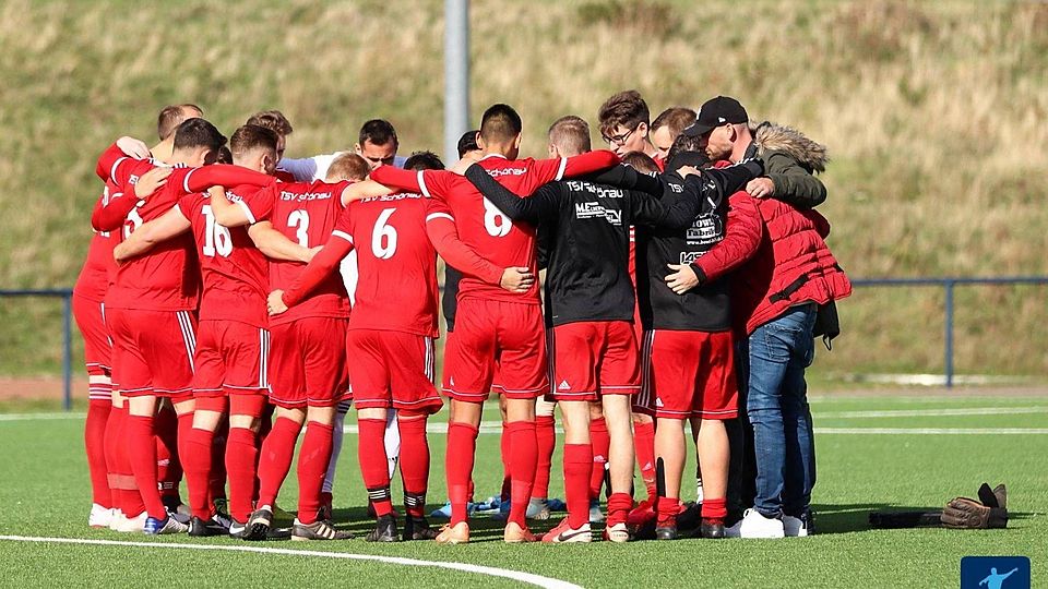 Mit einer geschlossenen Mannschaftsleistung konnten sie gegen FC Heval drei Punkte holen: Die Erste Mannschaft des TSV Schönaus