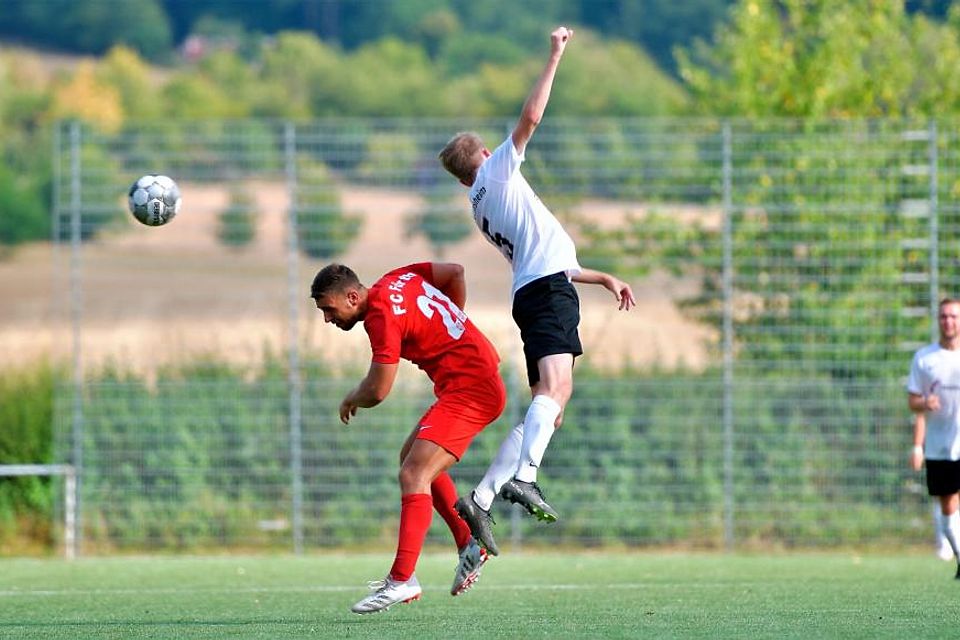 Daniel Kaffenberger (links) unterstützt den KSV Reichelsheim in der neuen Saison bei den Heimspielen. 