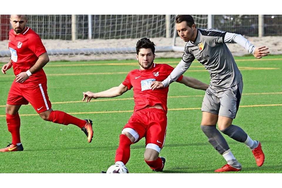 Der aufmerksame Oeffinger Defensivexperte muss womöglich pausieren: Justin Bren (Mitte) plagen Leistenbeschwerden. Foto: Patricia Sigerist Der aufmerksame Oeffinger Defensivexperte muss womöglich pausieren: Justin Bren (Mitte) plagen Leistenbeschwerden. Foto: Patricia Sigerist