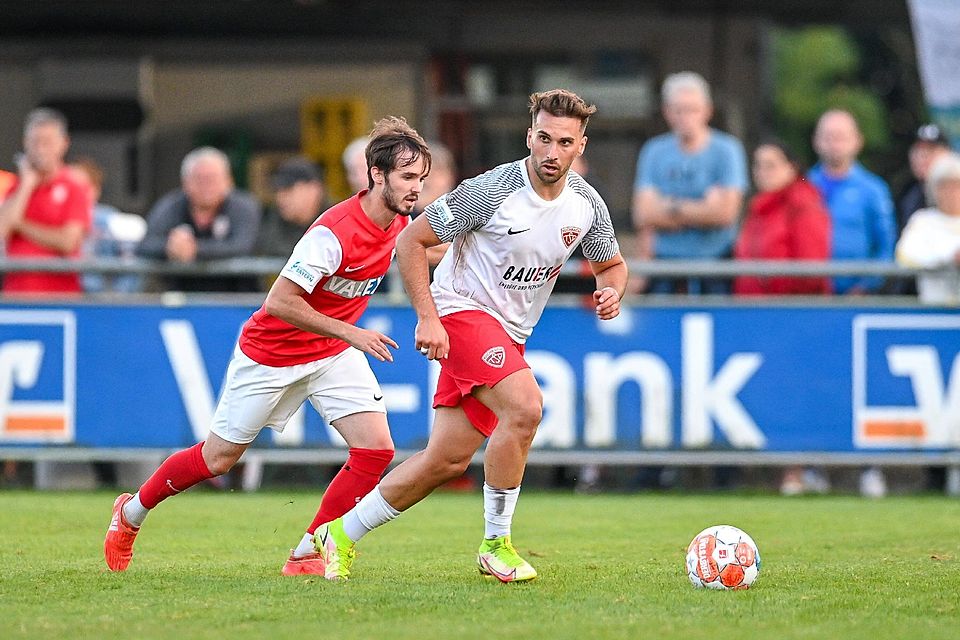 Samed Bahar trägt nach drei Monaten bei Türkgücü München wieder das Trikot der Buchbacher – wie auch hier gegen den SV Heimstetten in der Vorsaison.