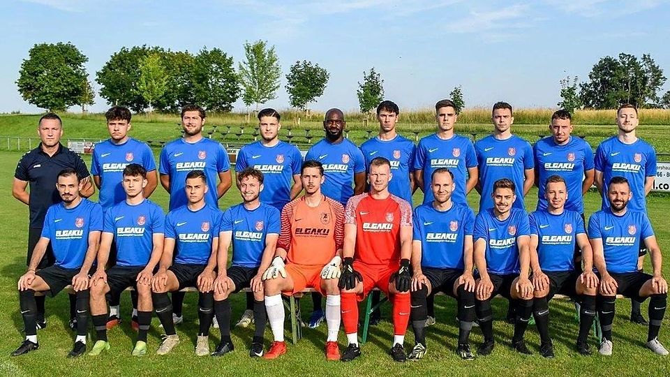 Einen Platz im gesicherten Mittelfeld peilen die Fußballer der SpVgg Kammerberg in der neuen Saison an. Der Sommer war von Wechselspielen geprägt. Neben zahlreichen Abgängen gibt es aber auch neun Neuzugänge.