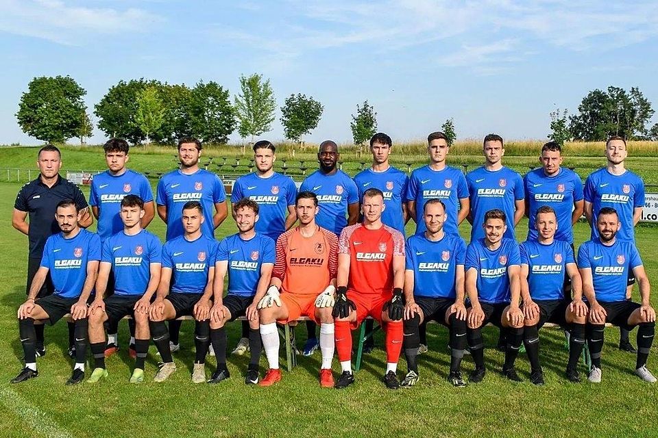 Einen Platz im gesicherten Mittelfeld peilen die Fußballer der SpVgg Kammerberg in der neuen Saison an. Der Sommer war von Wechselspielen geprägt. Neben zahlreichen Abgängen gibt es aber auch neun Neuzugänge. Einen Platz im gesicherten Mittelfeld peilen die Fußballer der SpVgg Kammerberg in der neuen Saison an. Der Sommer war von Wechselspielen geprägt. Neben zahlreichen Abgängen gibt es aber auch neun Neuzugänge.