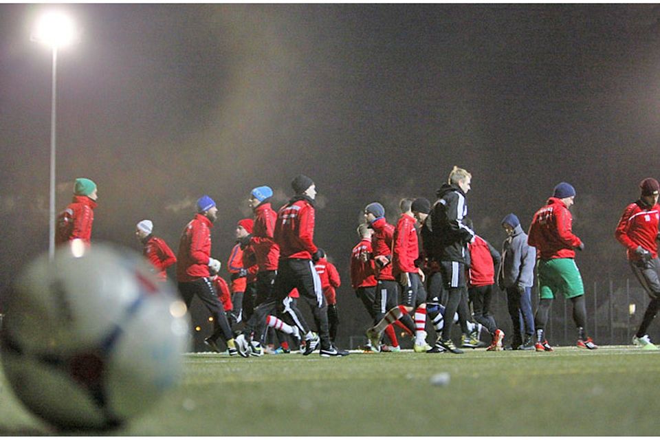 Für die Bayernliga-Kicker des TSV Landsberg hat die Vorbereitung schon begonnen, am Samstag bestreitet die Kresin-Elf ihren ersten Test beim TSV Rain.  Foto: Julian Leitenstorfer