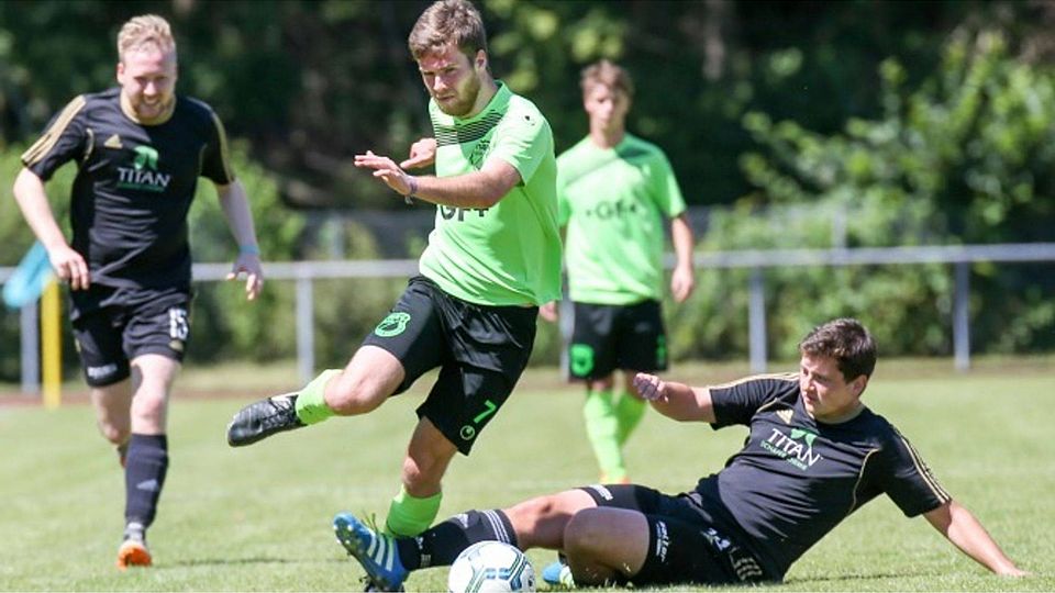 Marc Barron (TSGV) setzt sich durch. Foto: Cornelius Nickisch