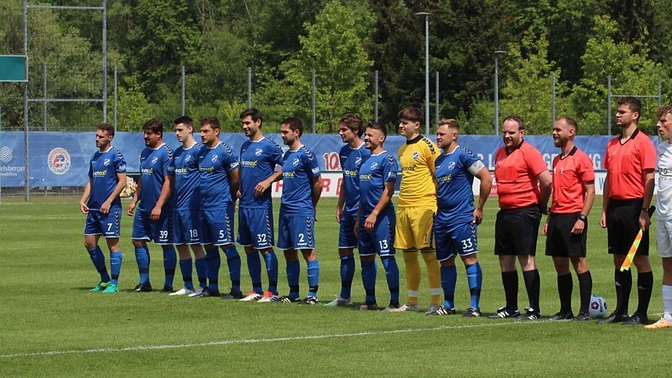 FC Langengeisling Manschaft vor dem Spiel