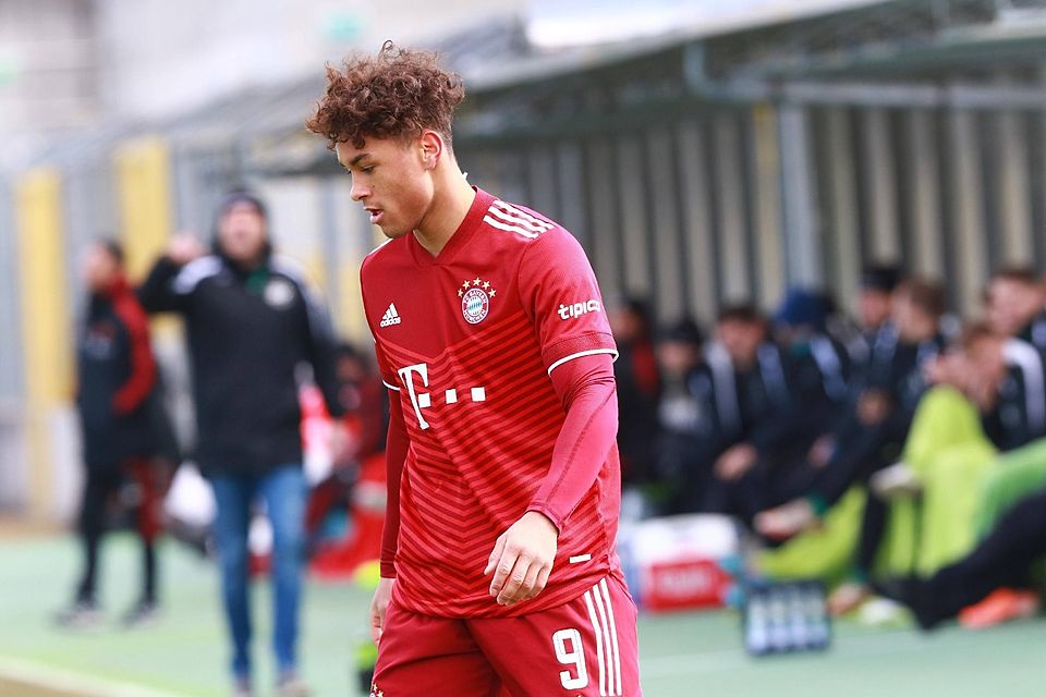 „Als mich Hansi Flick dort dann zur Einwechslung rief, fühlte ich im ersten Moment gar nichts mehr“: Armindo Sieb spricht über seine Zeit beim FC Bayern.