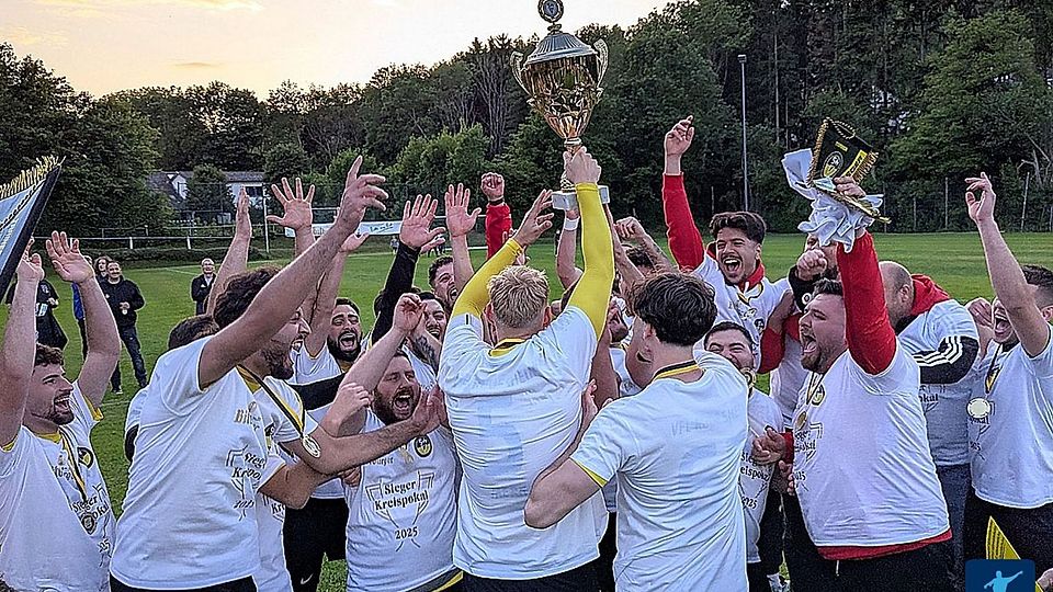 Wer jubelt 2026 wie ein Jahr zuvor der VfL Rüdesheim?