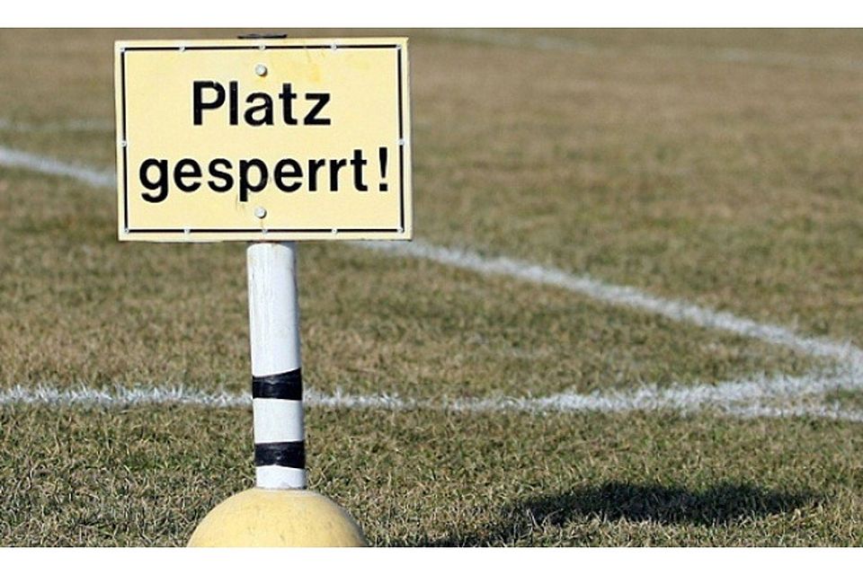 Als der Schiedsrichter wieder anpfeifen wollte, war der Platz plötzlich gesperrt: Trotzdem sah das Sportgericht des NFV-Kreises Rotenburg keine andere Möglichkeit, als das abgebrochene Kreisligaspiel zwischen Sottrum und Westerholz neu anzusetzen.