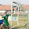 Wichtiger Treffer: Emil Albrecht brachte den TuS mit seinem 2:1 erneut in Führung.