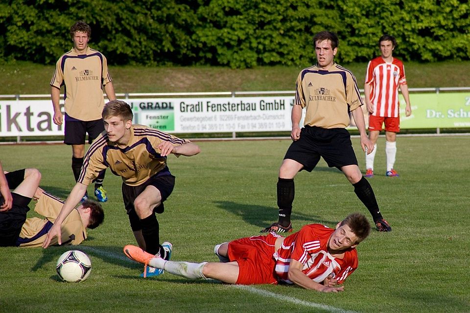 Der FC legte den ASV Cham flach.  Foto: Thomas Starringer