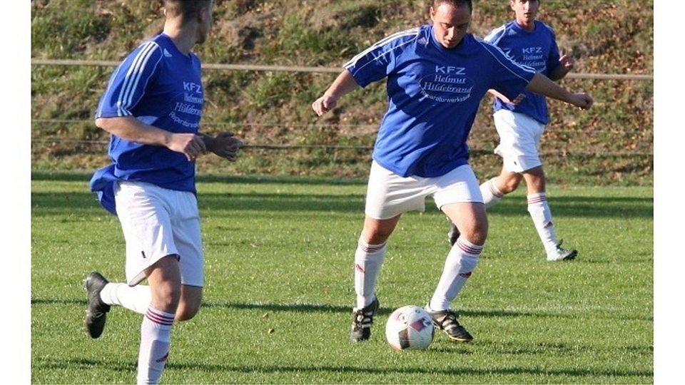 Der SV Nieder-Moos hat sich die Winterpause redlich verdient: Das 2:1 des Tabellenführers gegen die SG Huttengrund II war bereits der 13. Sieg im 18. Saisonspiel. 	Foto: kir