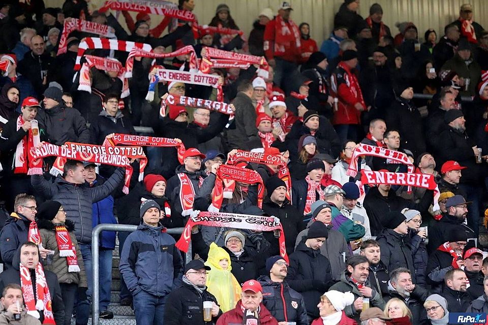 Etwa 10.000 Zuschauer werden zum Topspiel zwischen dem FC Energie Cottbus und Lok Leipzig erwartet.
