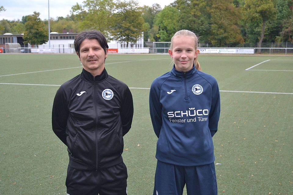 Erfolgsgespann: Trainer Patrik Warmons hat Jana Richter ins Sturmzentrum gestellt und so sportlich eine Torjägerin geboren.