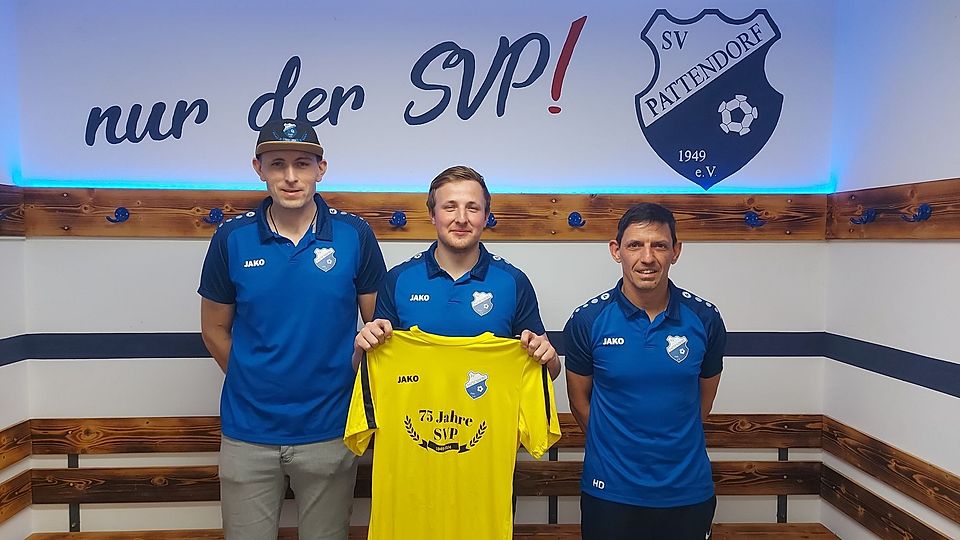 Christoph Aiwanger (Mitte) kehrt zum SV Pattendorf zurück