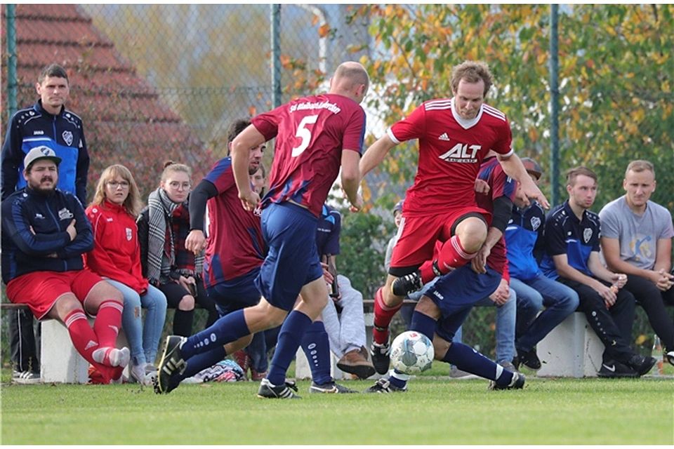 1:2-Niederlage – der TSV Pemfling musste die Punkte im Heimspiel gegen die SG Blaibach/Lederdorn dem Gegner überlassen. Foto: Simon Tschannerl