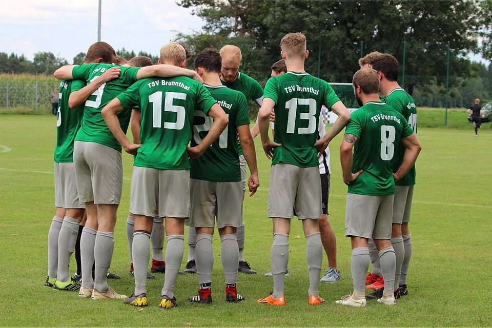 Eingeschworener Haufen: Gegen Penzberg überzeugte der TSV Brunnthal mit einer starken Vorstellung. Die will der aktuelle Tabellenführer am Samstag in Unterpfaffenhofen bestätigen.