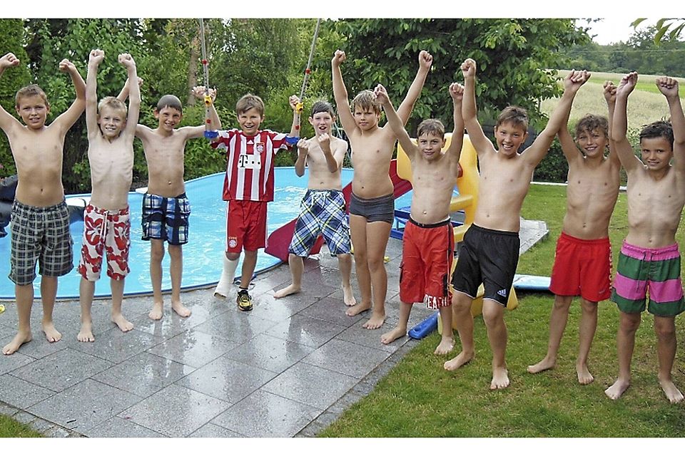 Wasser marsch hieß es in Schwand (F.: Schwabacher Tagblatt). Wasser marsch hieß es in Schwand (F.: Schwabacher Tagblatt).